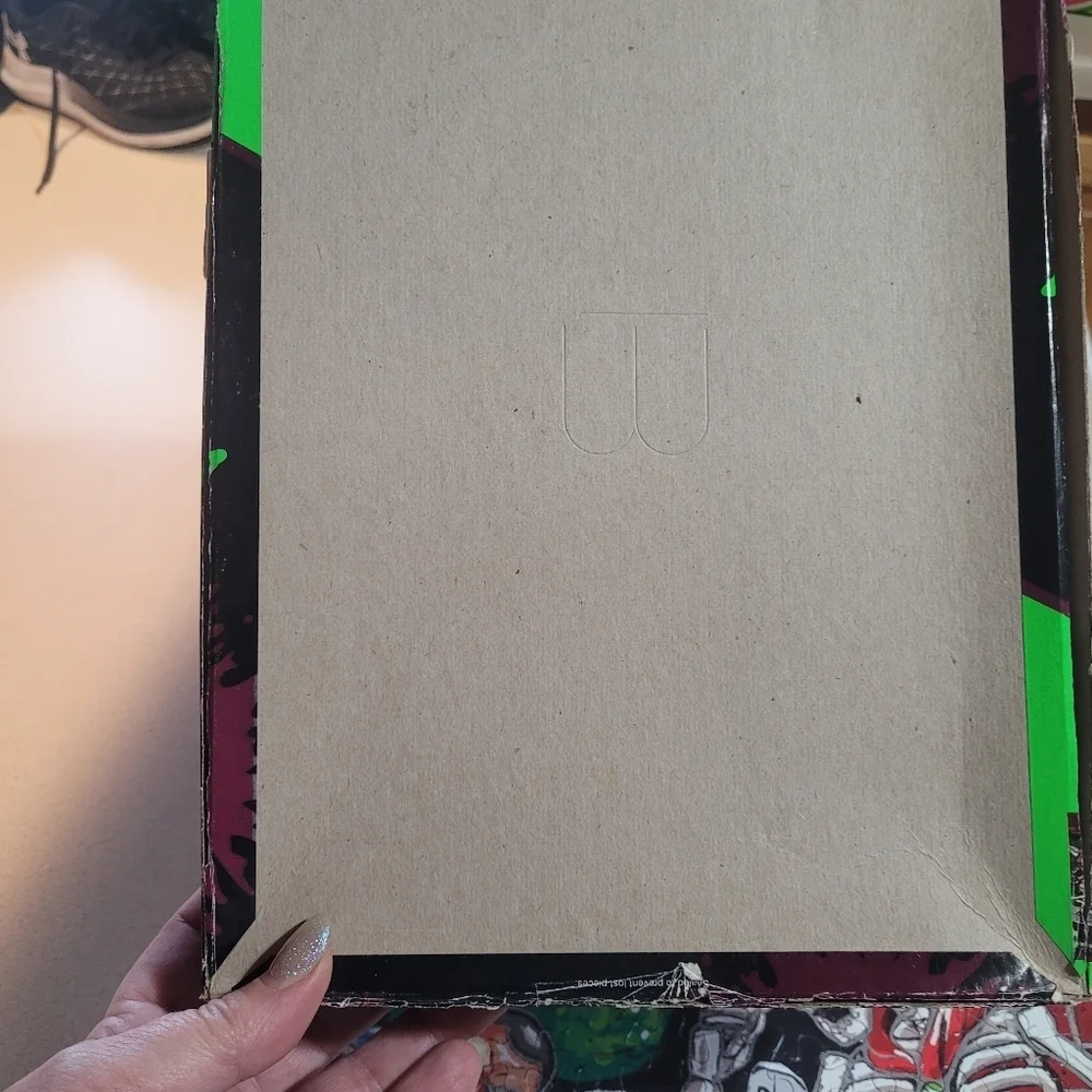 VTG 1996 Goosebumps Glow In The Dark 200 Piece Jigsaw Puzzle Complete